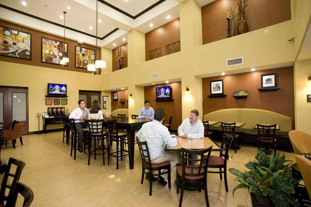 Hampton Inn & Suites Dallas-Desoto Exteriér fotografie