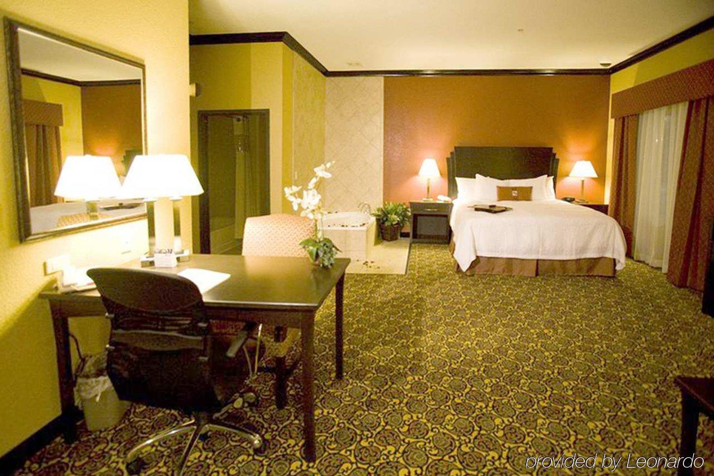 Hampton Inn & Suites Dallas-Desoto Pokoj fotografie